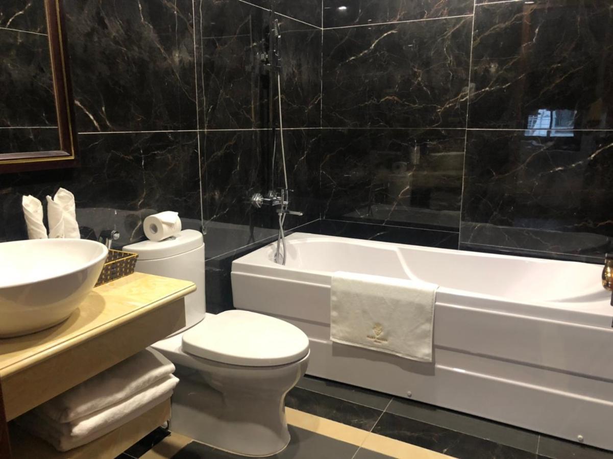 Rubyqueen Halong Hotel Ха Лонг Екстериор снимка