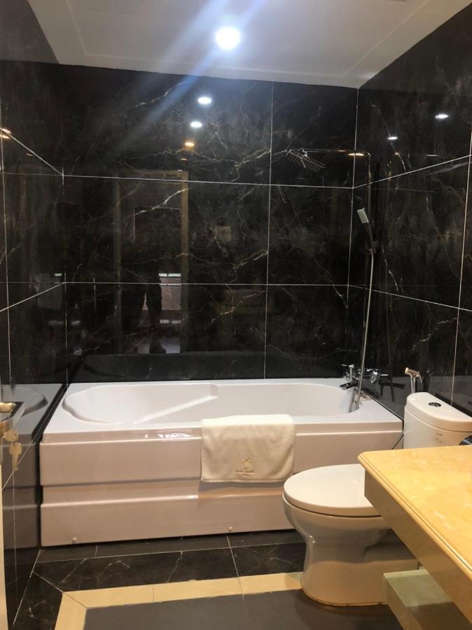 Rubyqueen Halong Hotel Ха Лонг Екстериор снимка