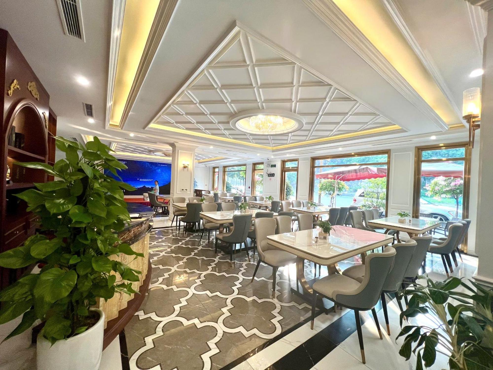 Rubyqueen Halong Hotel Ха Лонг Екстериор снимка