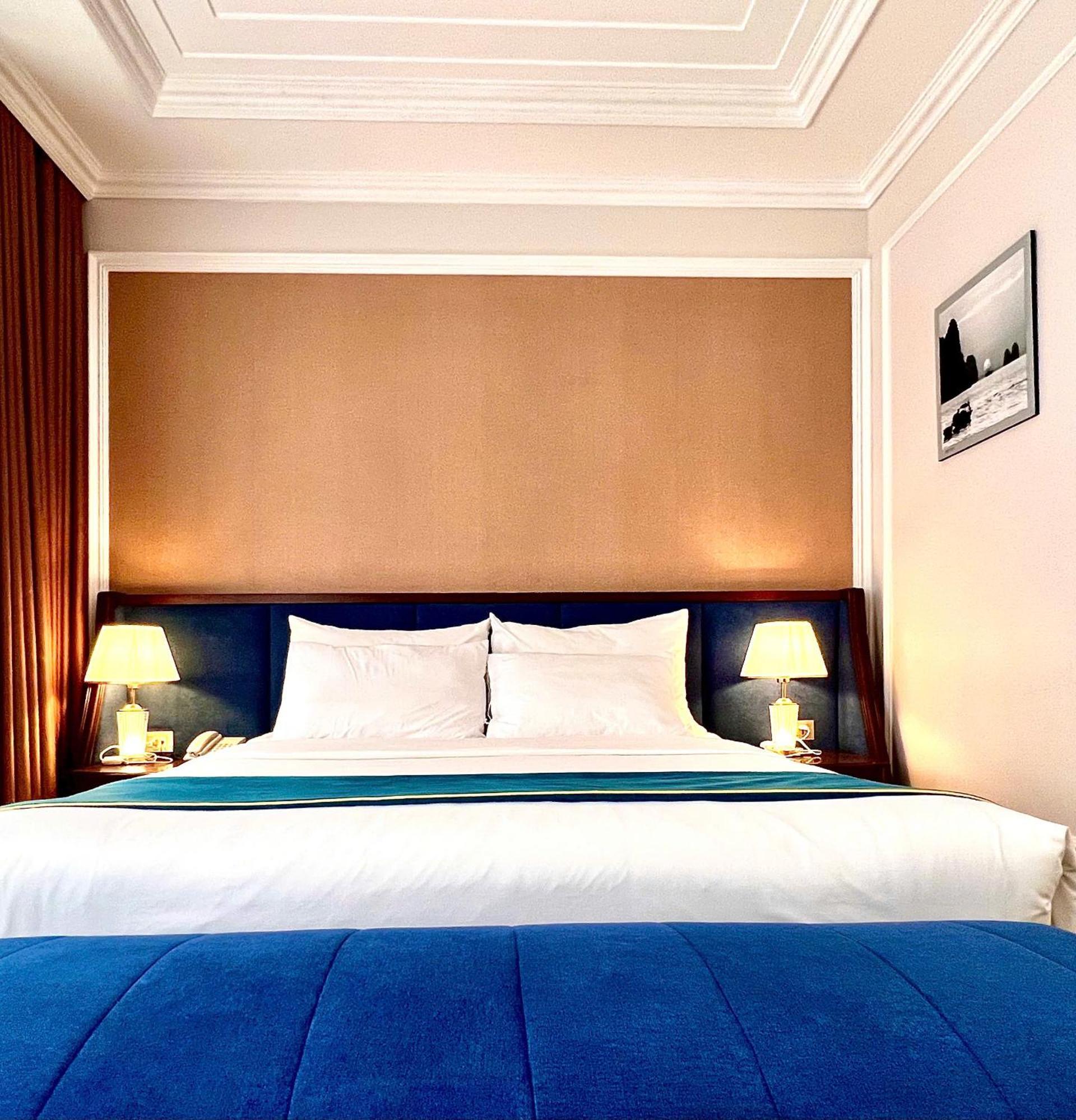 Rubyqueen Halong Hotel Ха Лонг Екстериор снимка